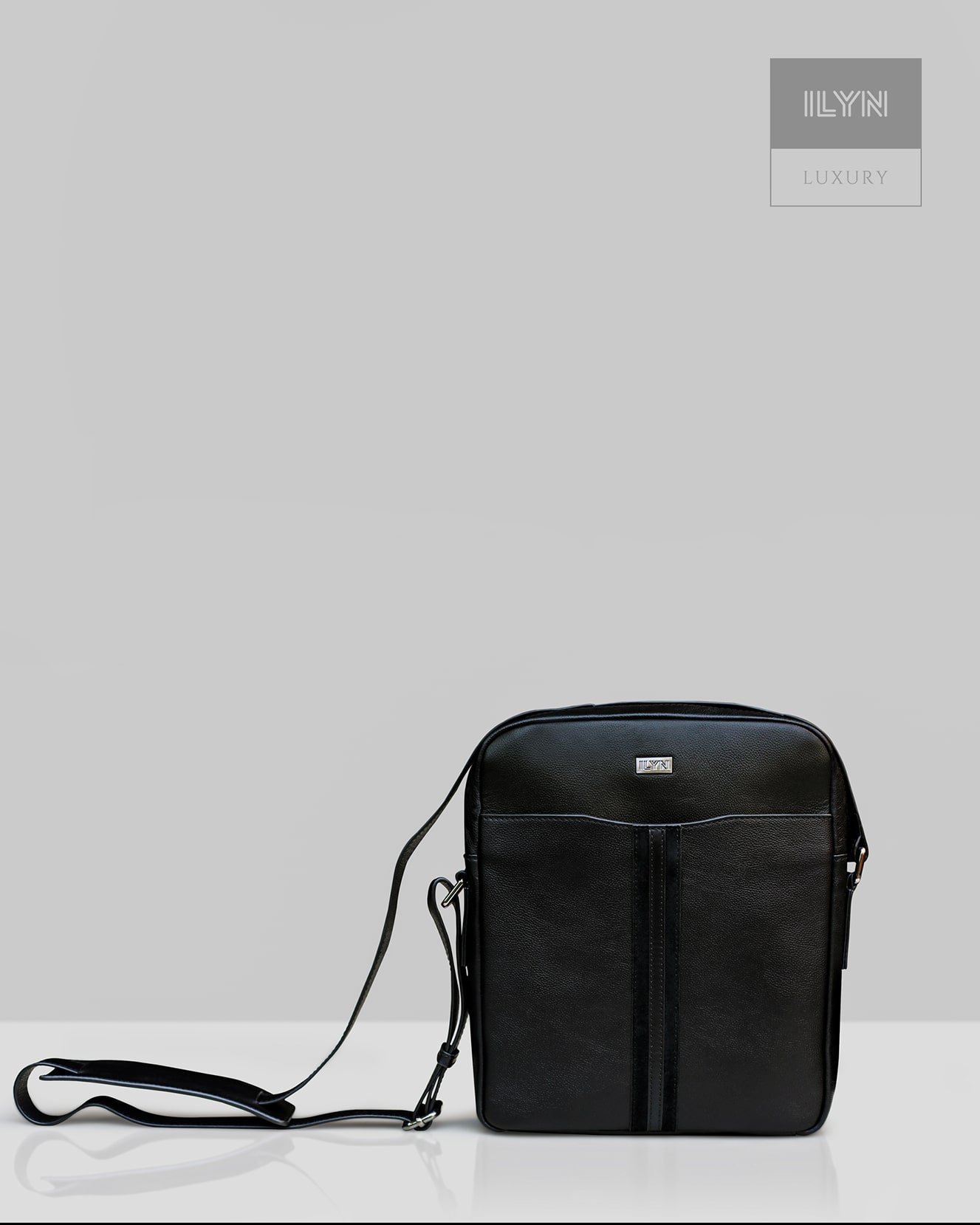 LUXURY Messenger Bag Black/Suede ILYN